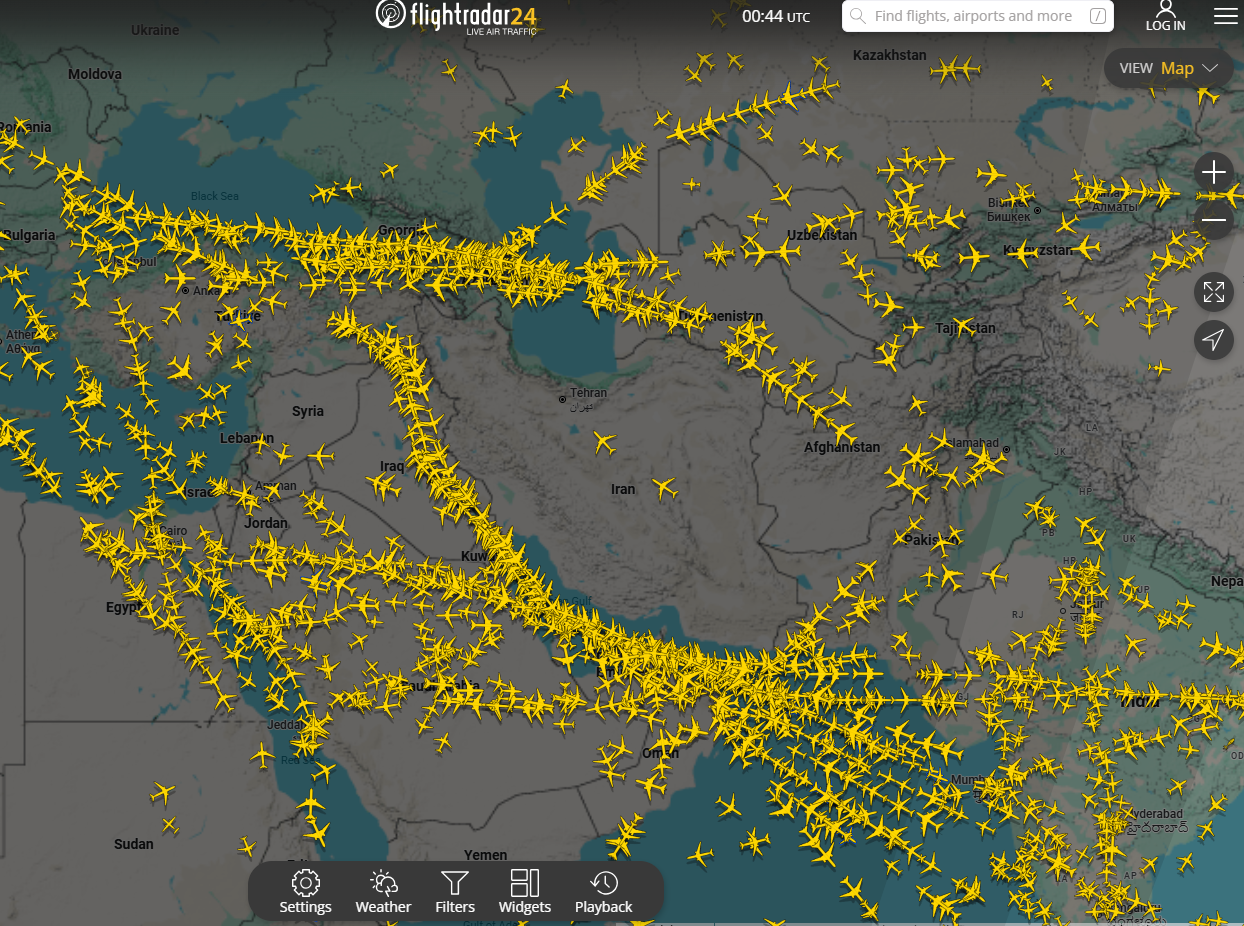 伊朗無預警宣布關閉領空！　驚人航跡圖曝光