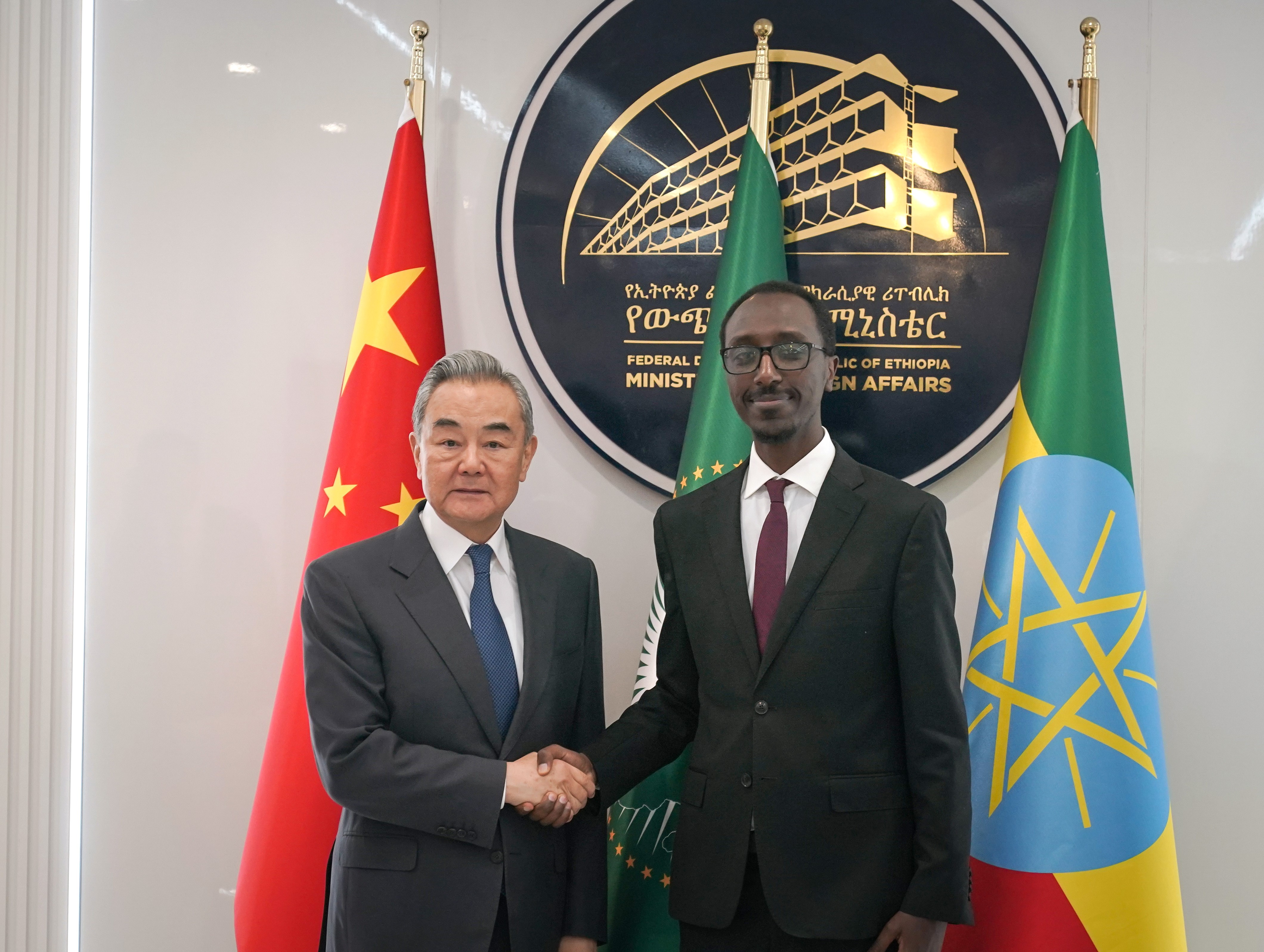 王毅訪非：穩固中共外交「基本盤」