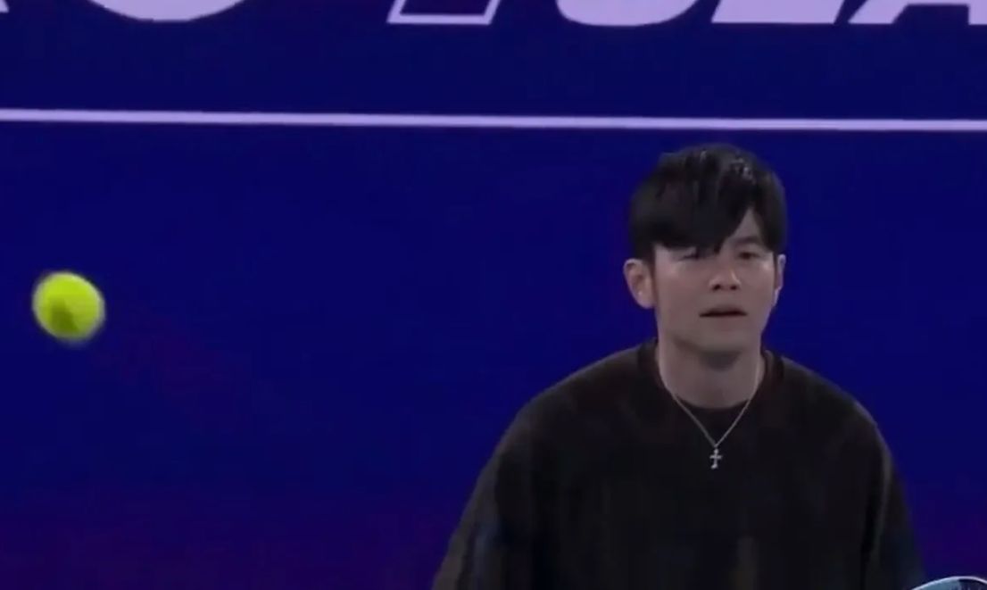 周杰倫澳網被秒殺「呆掉」表情包瘋傳　台灣女將奪亞軍無緣2千萬獎金