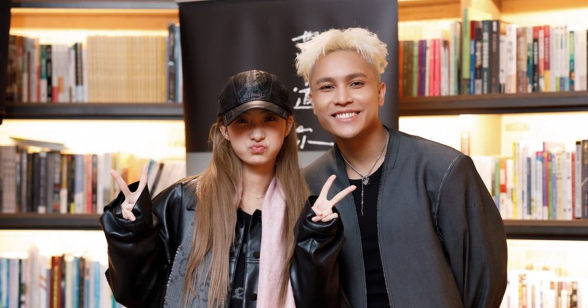 菲道爾來台辦簽售會！神秘女喬裝現身 竟是大咖歌手