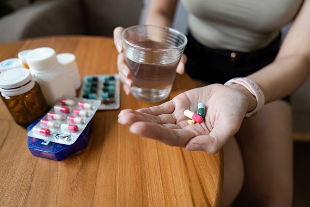 工作忙就吞止痛藥？藥師警告：自行加量、混用，恐引發急性傷害